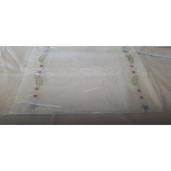 Retired Patience Brewster 08-30799 Embroidered Elephant Table Runner RARE NWT - Picture 6 of 8